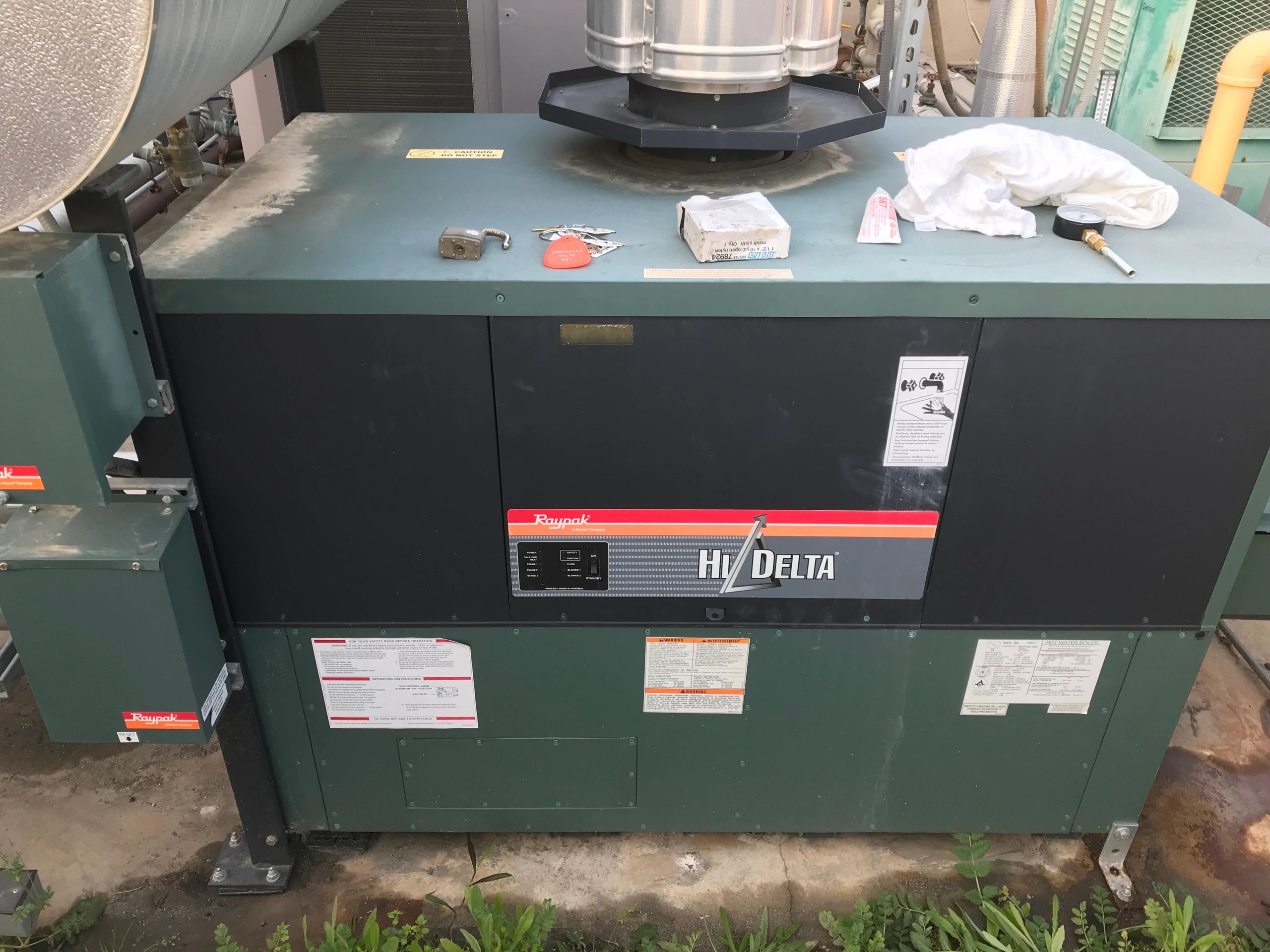 Air conditioning maintenance